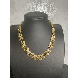 Vintage Crown Trifari Gold-Tone Leaf Motif Necklace With Adjustable Chain & Clas